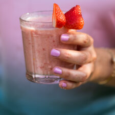 Smoothie met aardbeien zonder zuivel